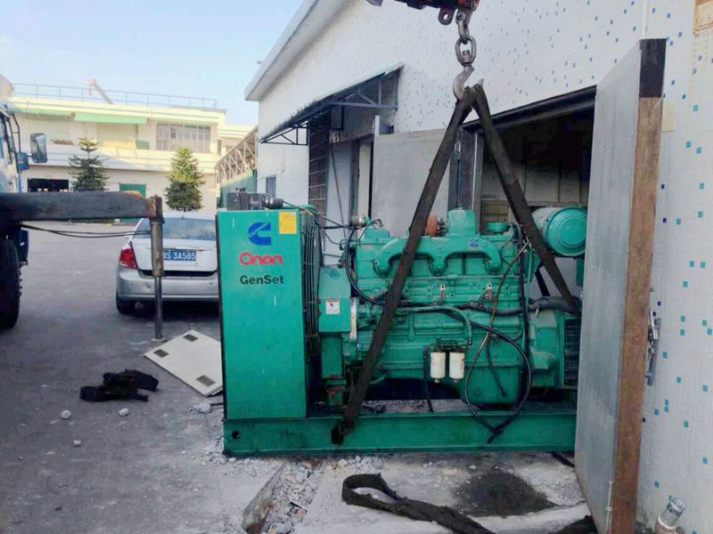 廣東發(fā)電機(jī)回收現(xiàn)場