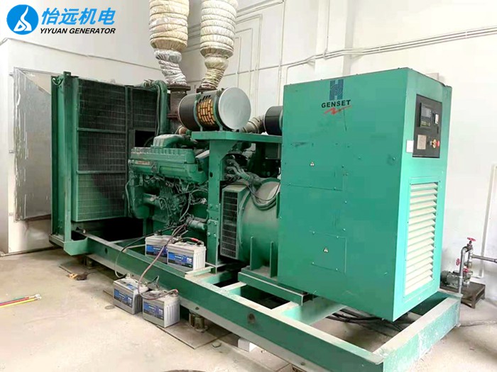康明斯700千瓦二手發(fā)電機(jī)
